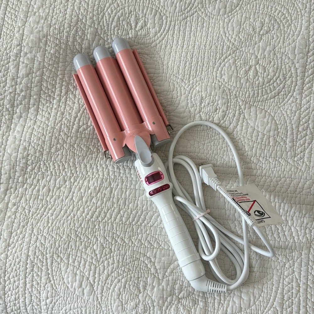 INH wave curler. Used once